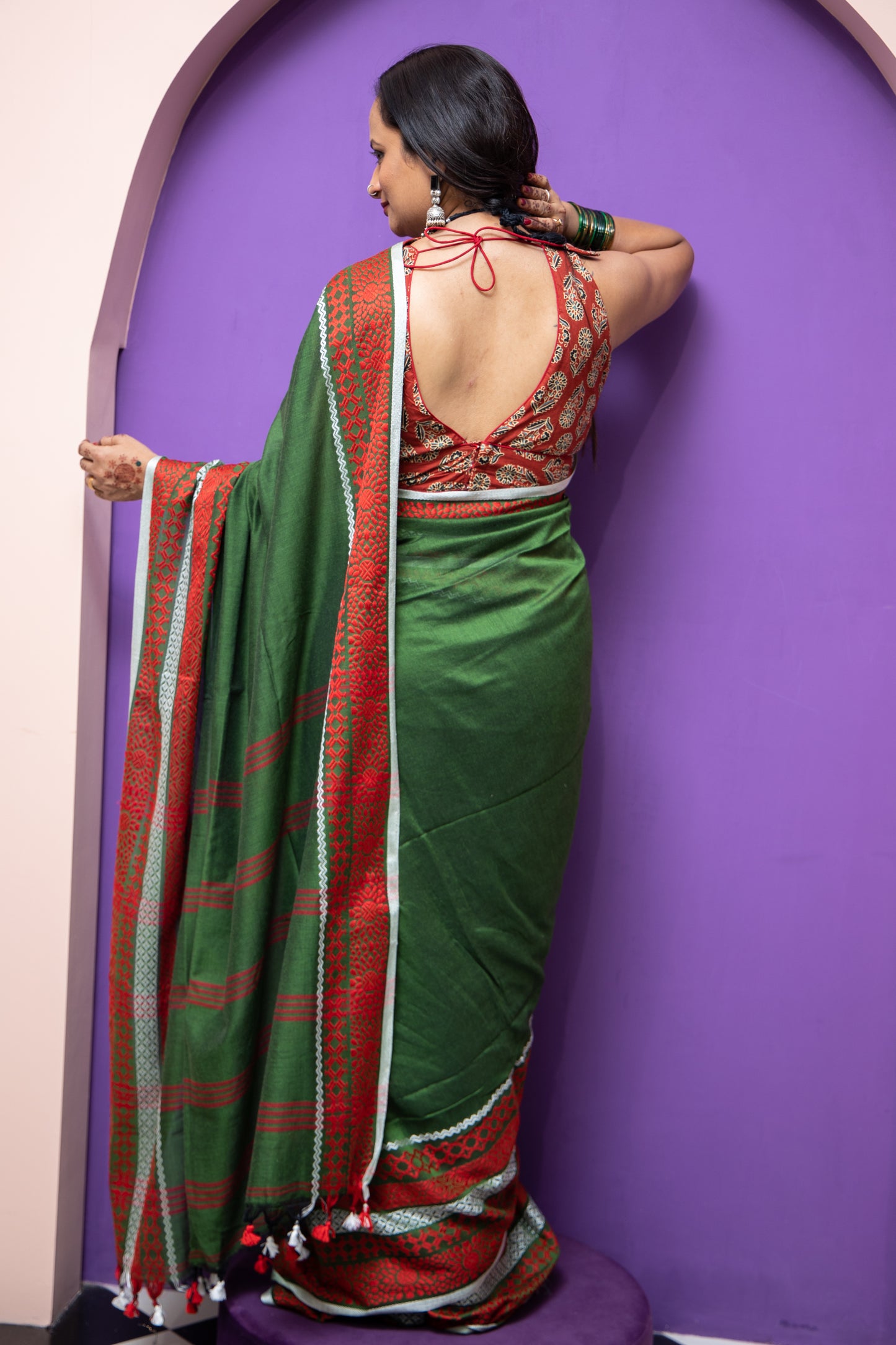 Green Linen Thokafull Jamdani Saree