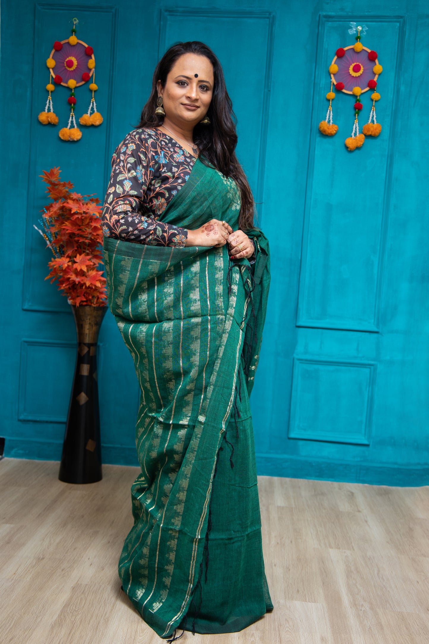 Green Thokafull Linen Saree