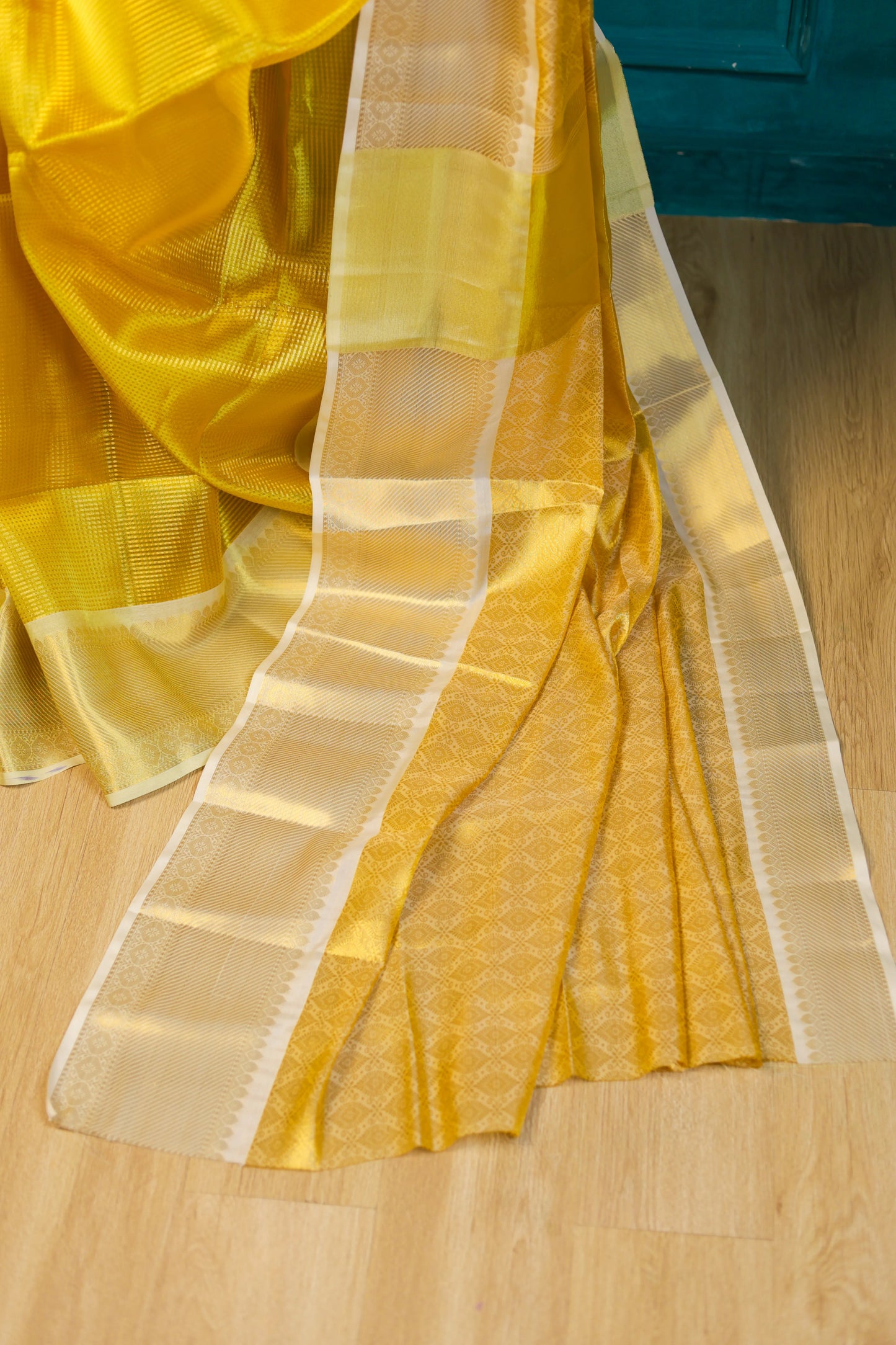 Rekha Pure Tissue Banarasi Handloom Saree